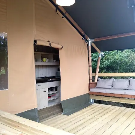 Camping De L'arche Lanas