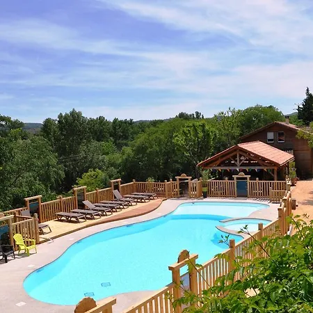 Camping De L'arche 3*
