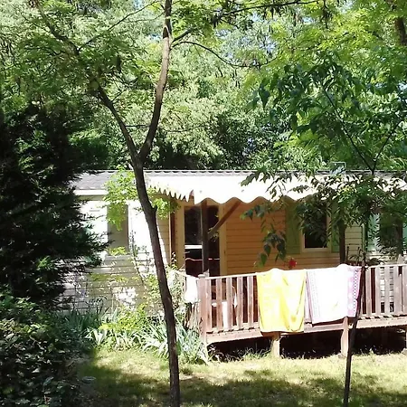 Camping De L'arche Campingplatz Lanas