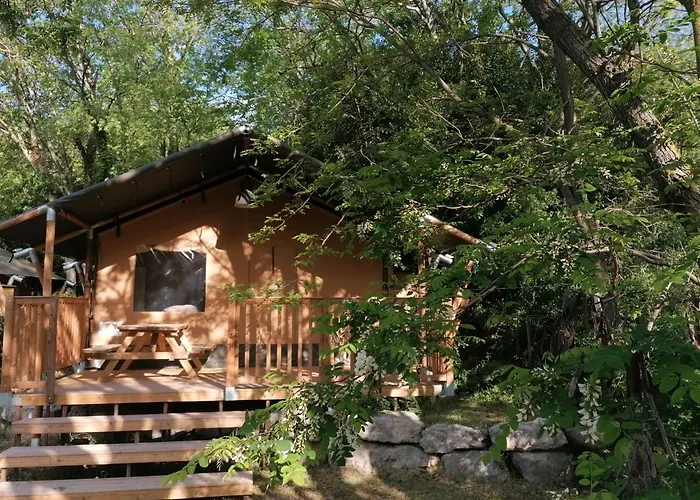 Camping De L'arche Lanas